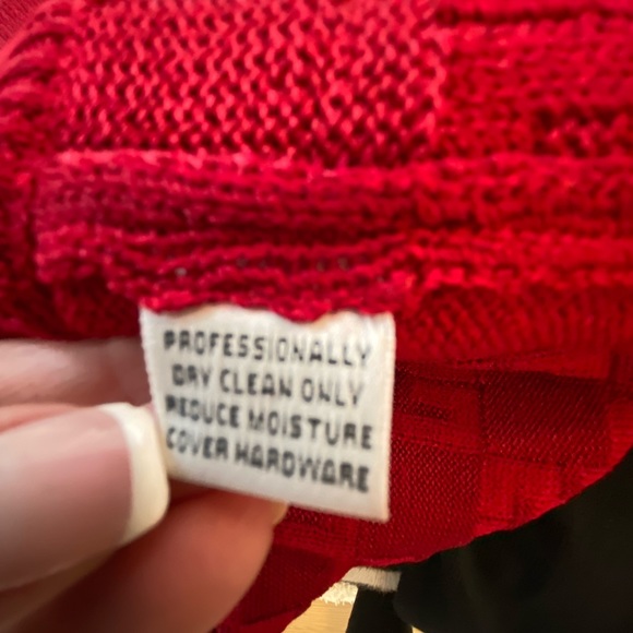 St John Sport Womens Red Cardigan with SJ Pattern in Knit / Size M / Vintage - Picture 10 of 16